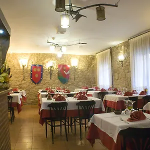 Fonda Bohemia Riuot Apartahotel Montblanc